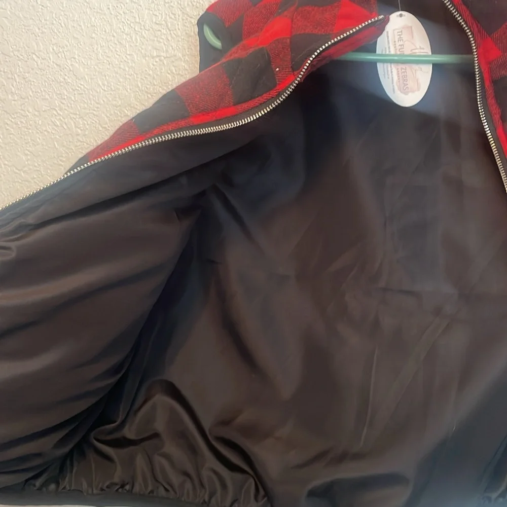 ❤️🖤Buffalo Plaid Puffy Vest (S) - Picture 4 of 6